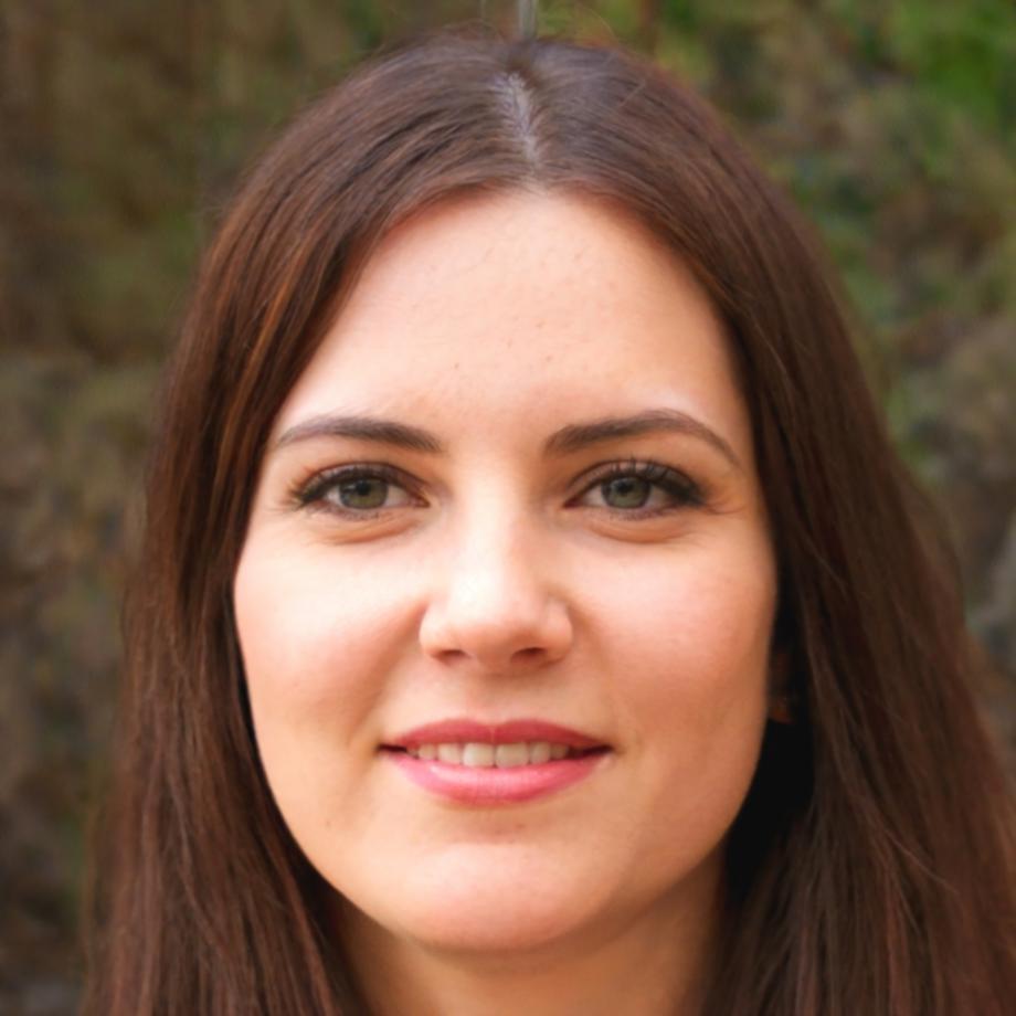 Sandra Müller - Expertin für Budgetplanung und Finanzcoaching